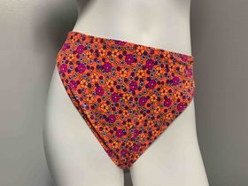 SMALL FLOWERS HIGH WAIST FULL BOTTOMS SIZE LARGE
