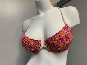 SMALL FLOWERS UNDERWIRE FOAM PAD PUSH-UP TOP